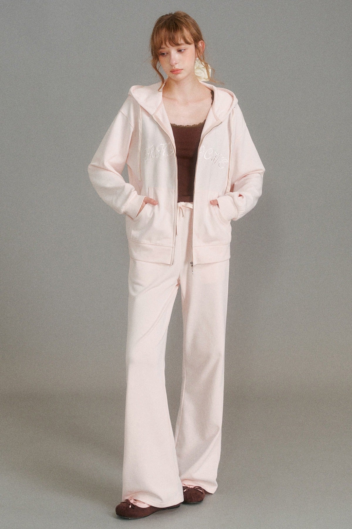 Hooded Logo Embroidered Sweatshirt Jacket and Drawstring Straight-Leg Sweatpants Set-Up