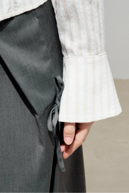 Three-Dimensional Bow Striped Blouse