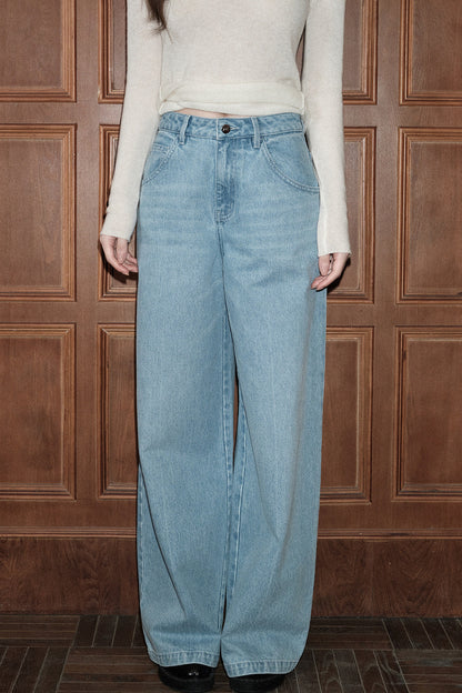 Mid-Waist Crisp Line Wide-Leg Jeans