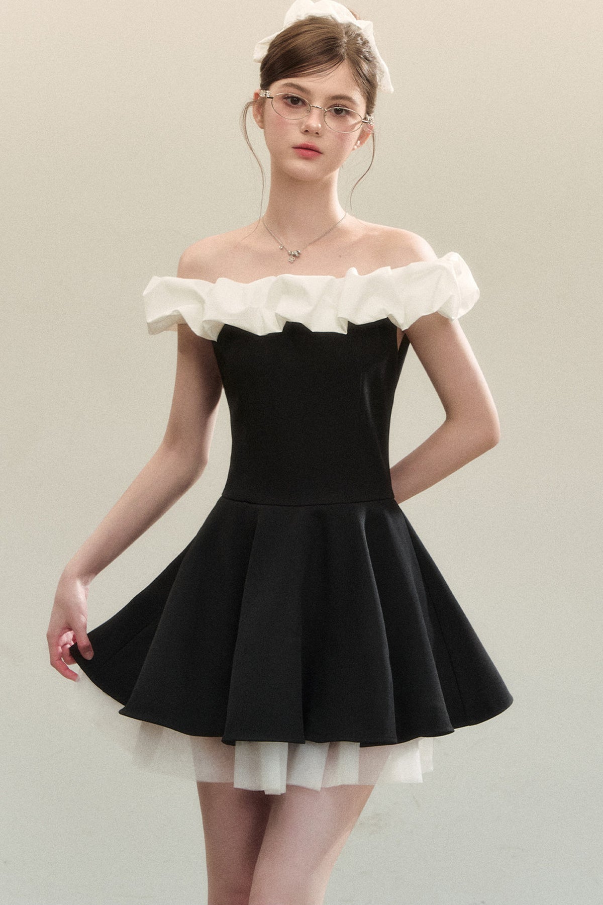Elegant Off-Shoulder Ballet Dress