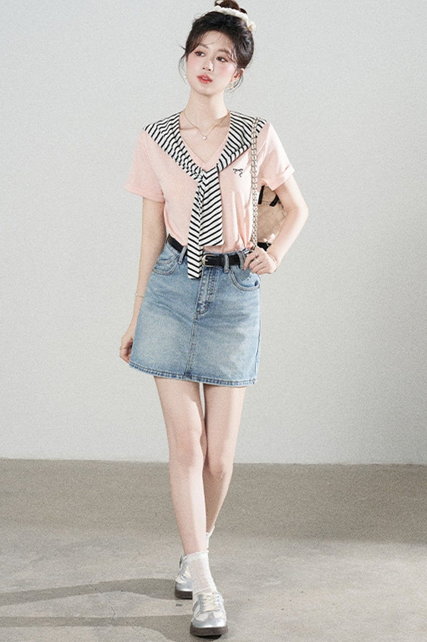 Loose Short-Sleeved Striped Shawl T-Shirt and Denim Skirt Set-Up