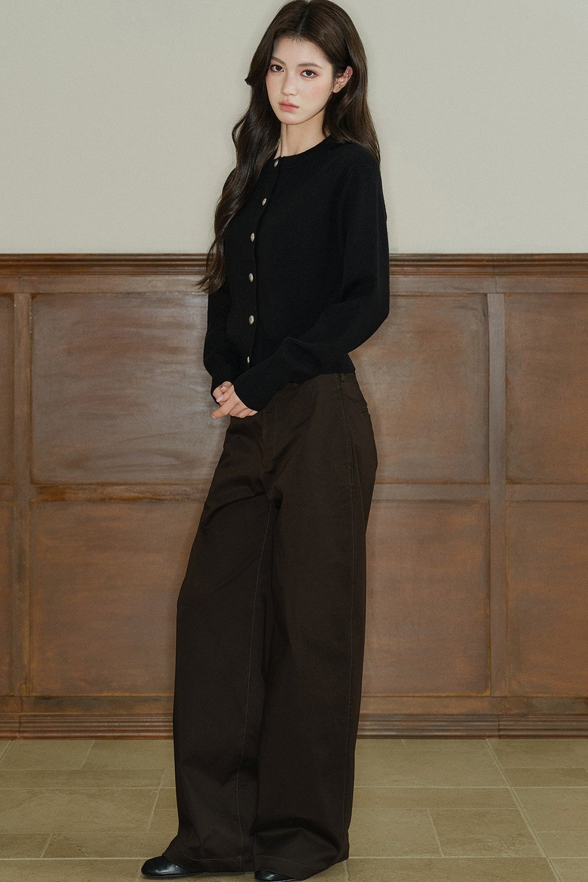 Pantalon taille basse à jambes larges