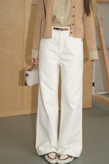 Cable-Knit Layered-Look Sweater and White Jeans Set-Up