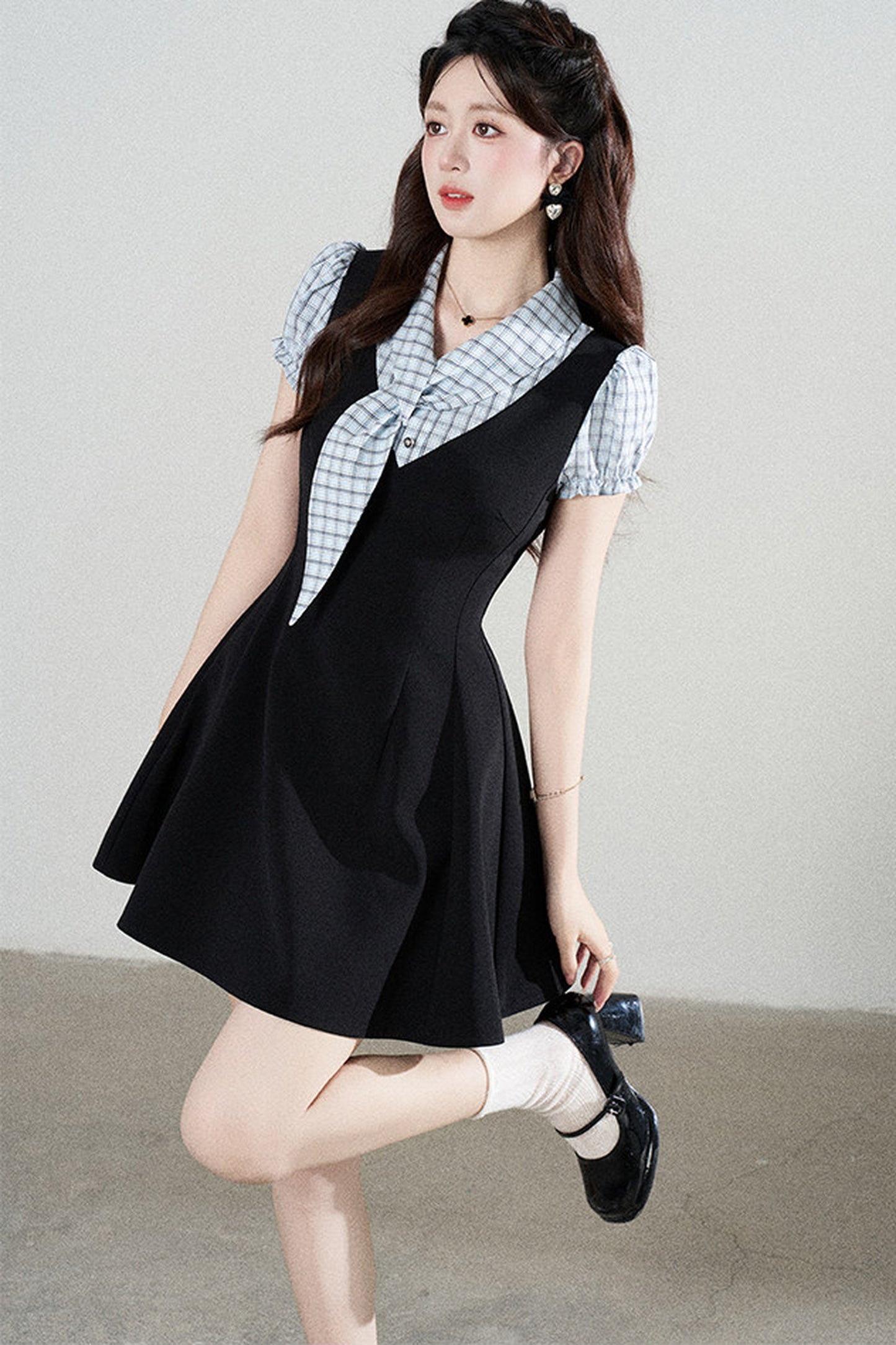 Black Short-Sleeved Patchwork Plaid A-Line Dress