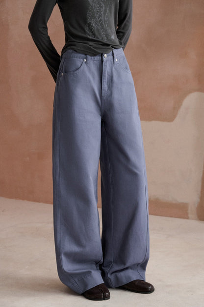 Curved Blade Pants