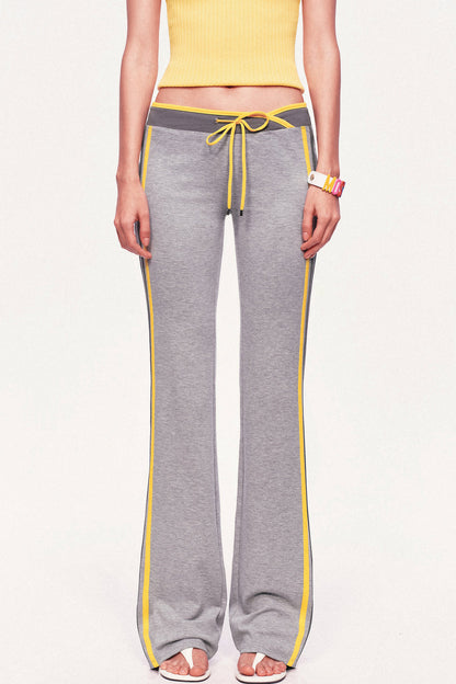 Pantaloni dritti a vita bassa con coulisse e doppia fascia in vita