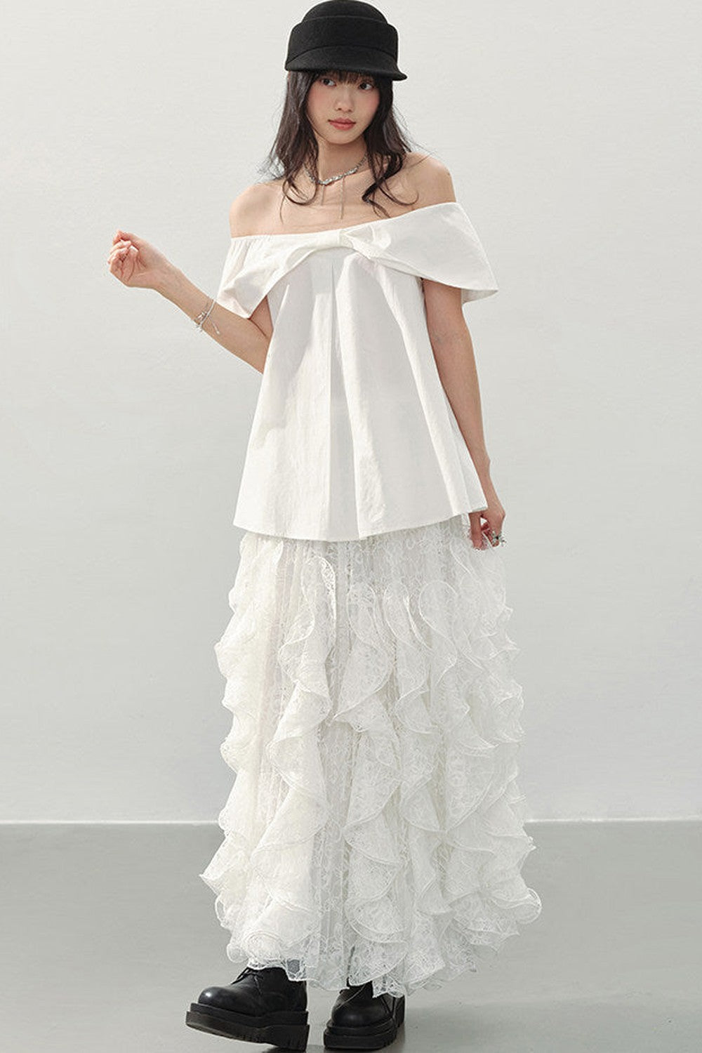 White Sweet Cool Off-Shoulder Blouse
