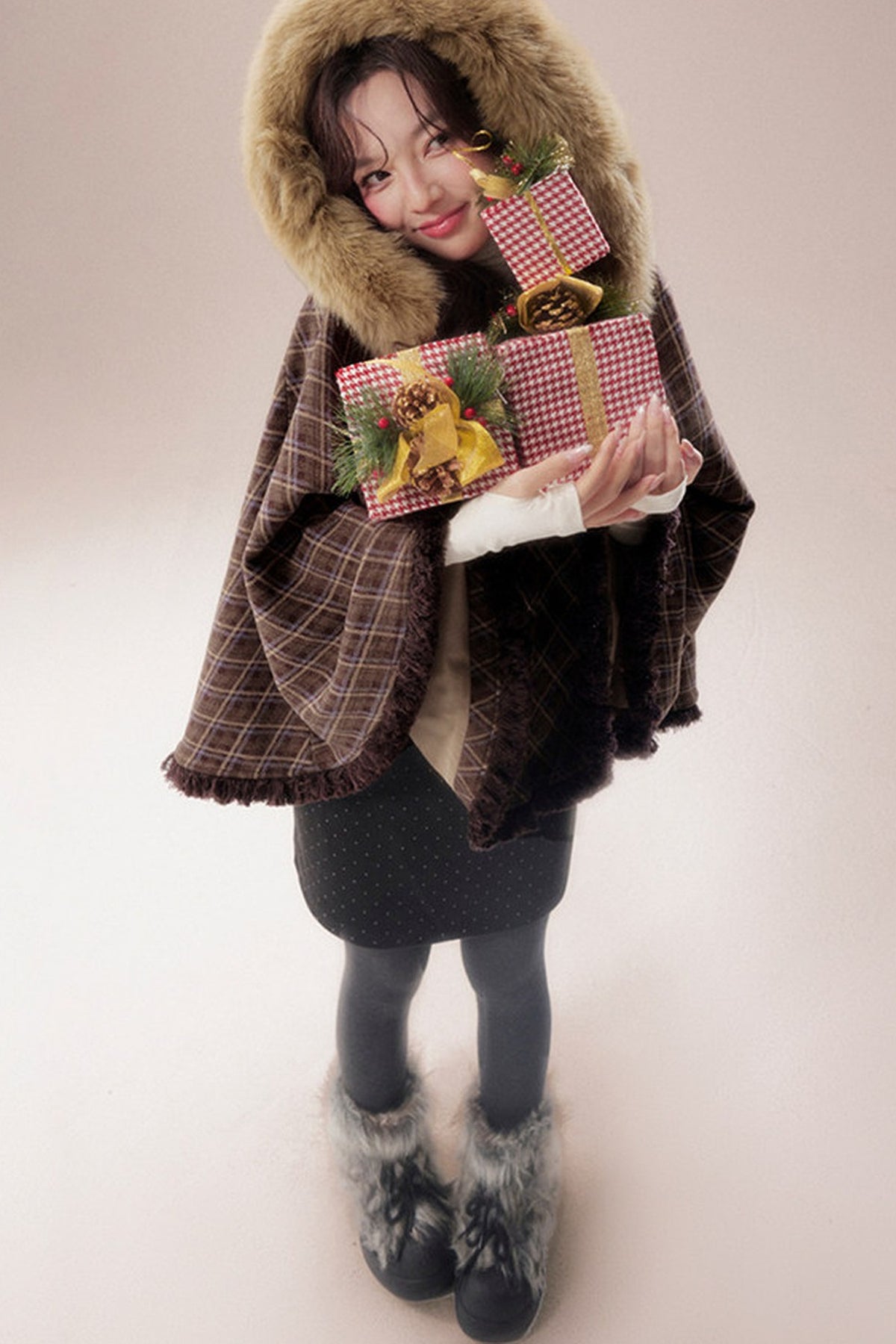Plaid Fur Collar Hooded Shawl Cape