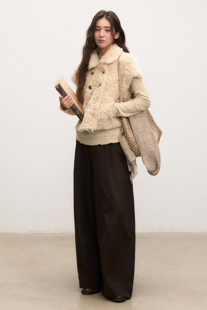 Conjunto de pantalones de pierna ancha y chaqueta marrón oscuro