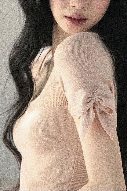 크롭 컷아웃 탑