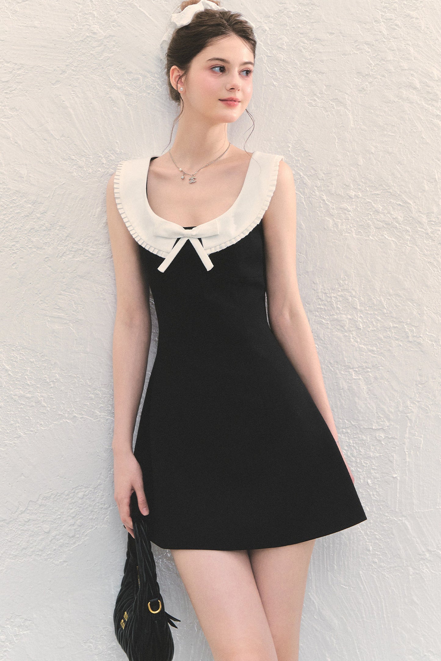 U-Neck Bow Collar Sleeveless Dress
