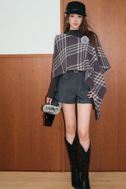 Pullover Shawl Cape and Shorts Set-Up