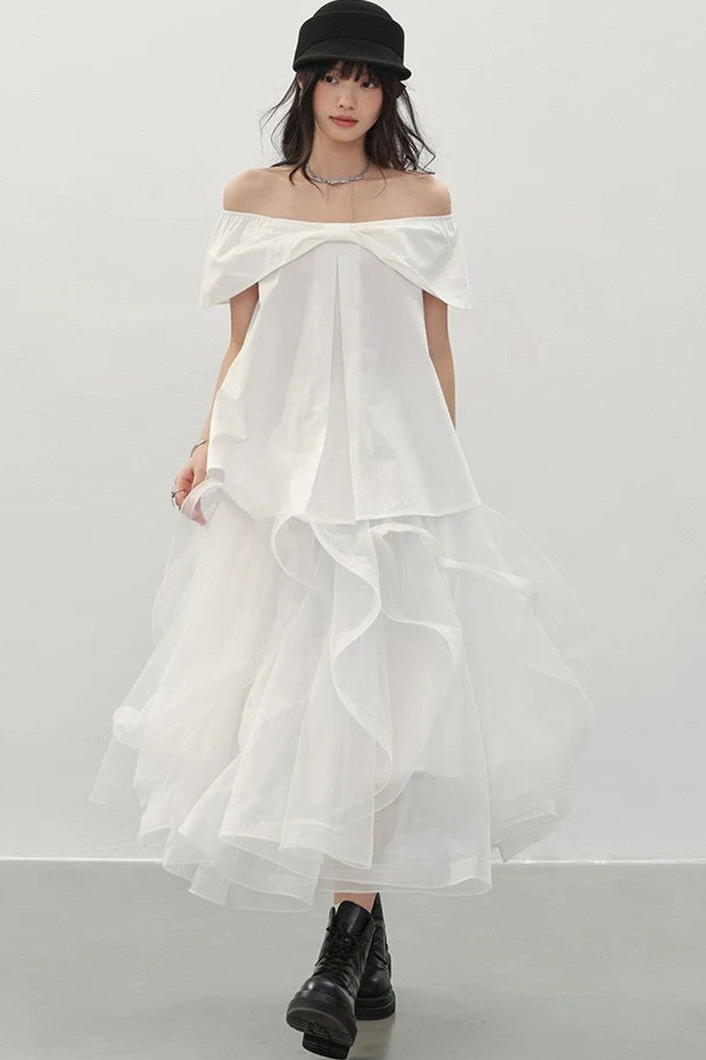 White Sweet Cool Off-Shoulder Blouse