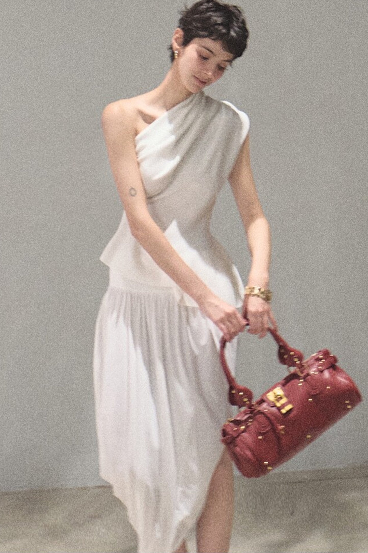 Irregular High-Waisted White Slit Skirt