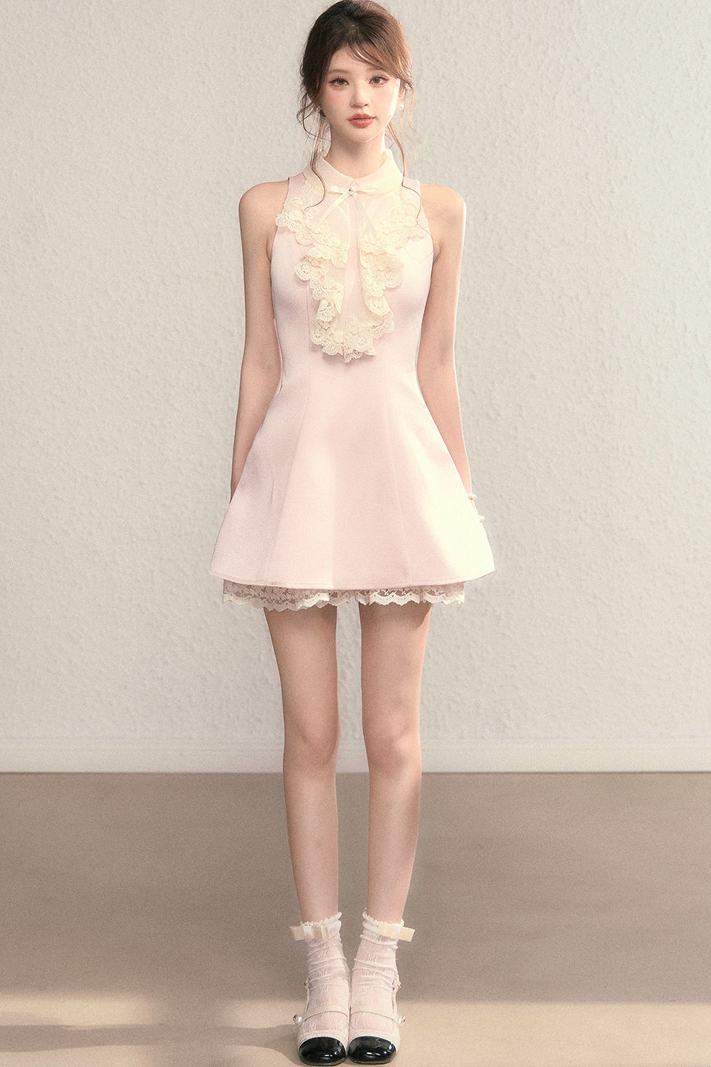 Vivian Retro Lace Collar Dress