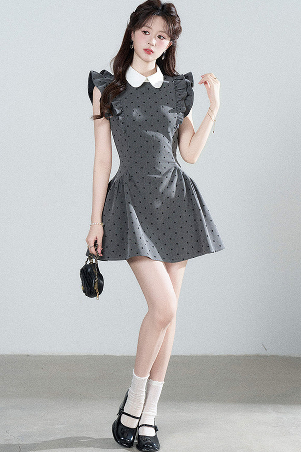 Polka-Dot-Kleid mit Flatterärmeln
