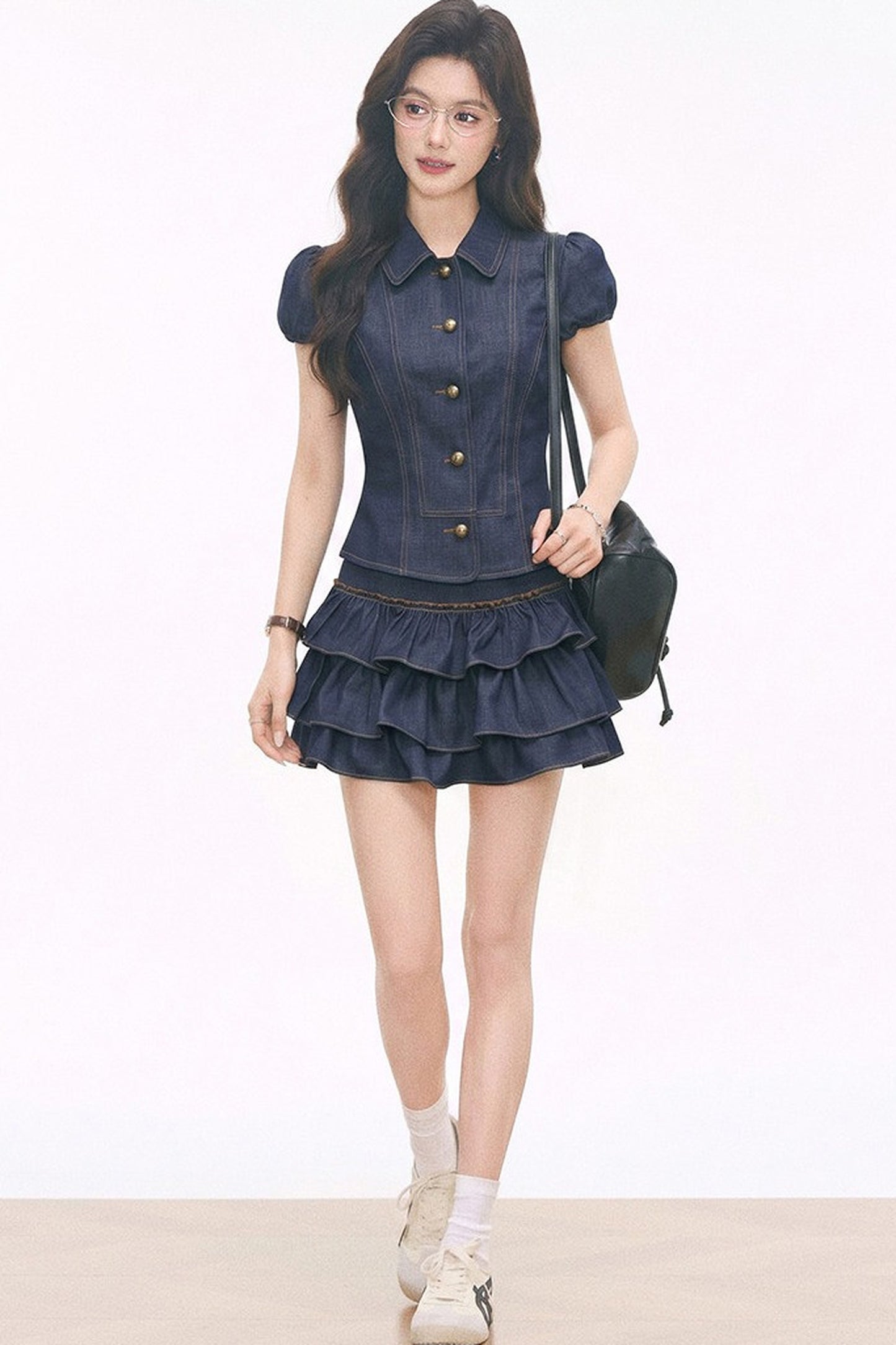 Completo estivo in finto denim con blusa e gonna