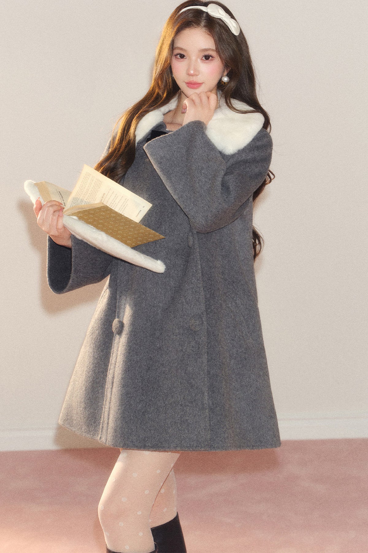 Manteau en laine avec nœud en velours