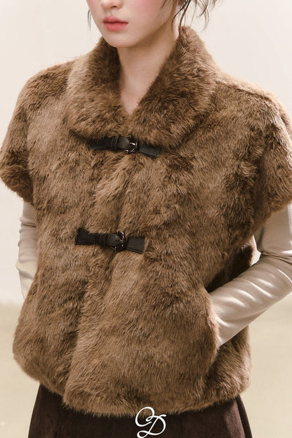 Gilet sans manches en fausse fourrure marron