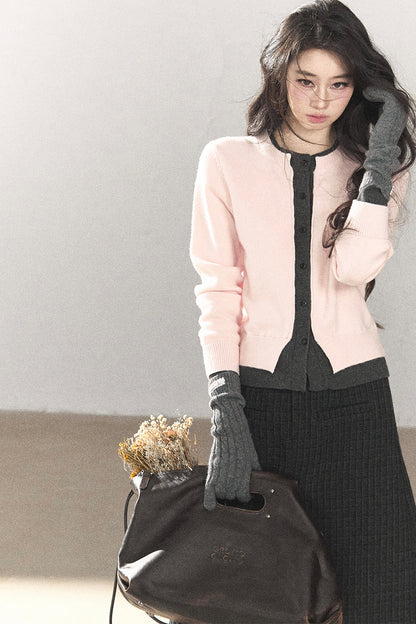 Strickjacke „Erster Schnee“-Puder