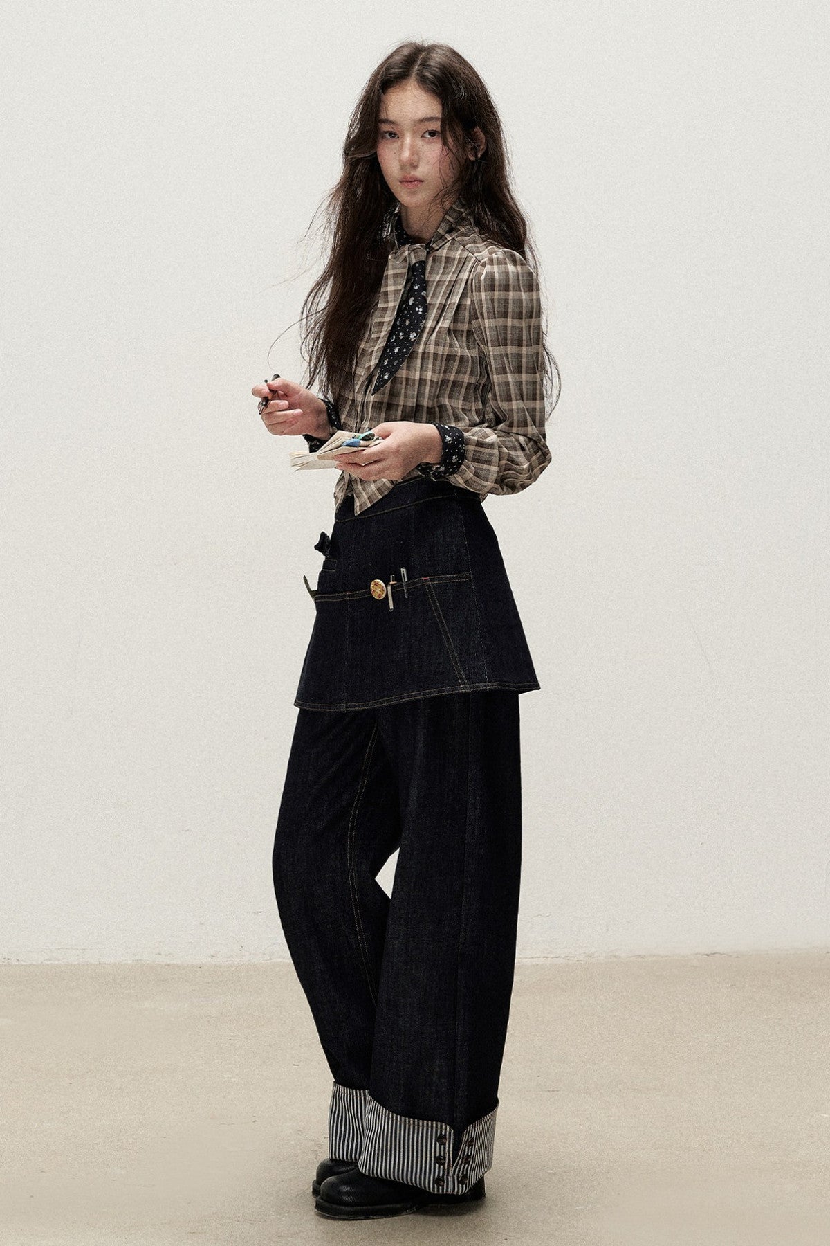 Two-Piece Detachable Apron Cuffed Jeans