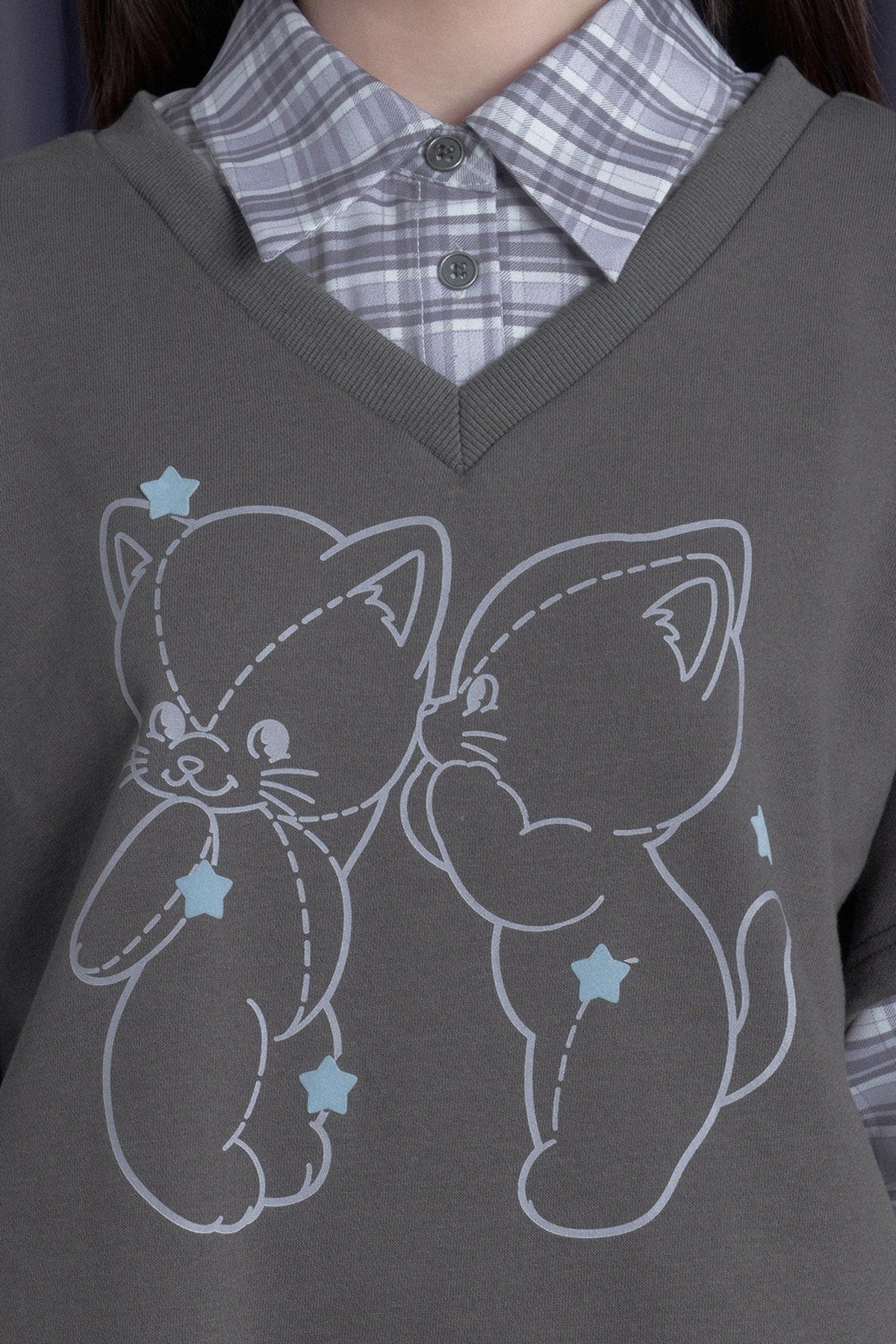 Sweatshirt im Lagenlook mit Katze und Karomuster