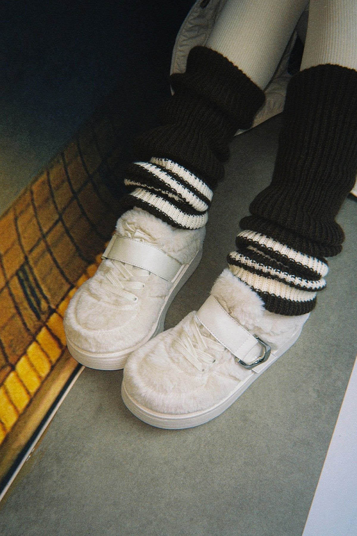 Sneakers morbide e pelose con suola spessa