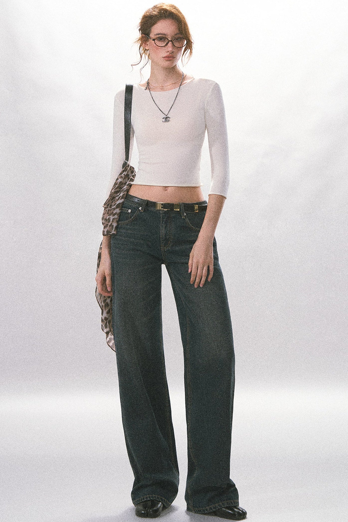 Ceinture minimaliste à boucle carrée
