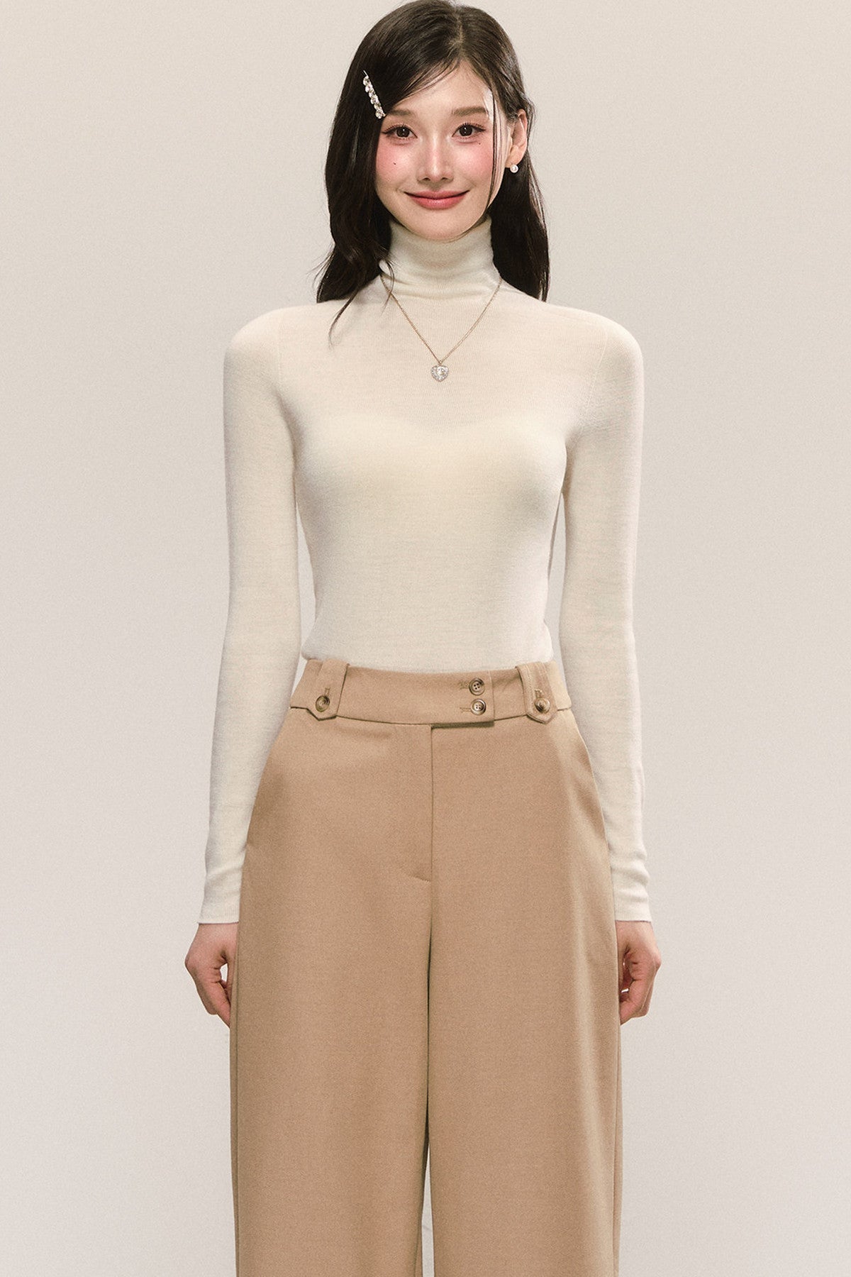 Seamless Turtleneck Wool Sweater
