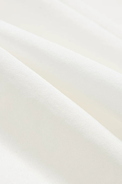 Bodysuit-Oberteil aus Spitze mit Kreuzschnürung
