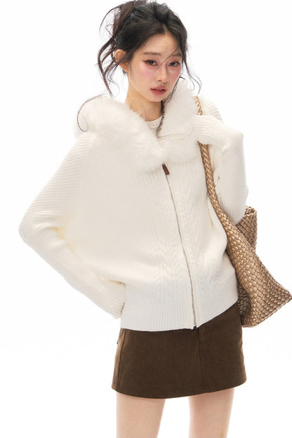Ensemble cardigan en maille à col en fourrure et jupe