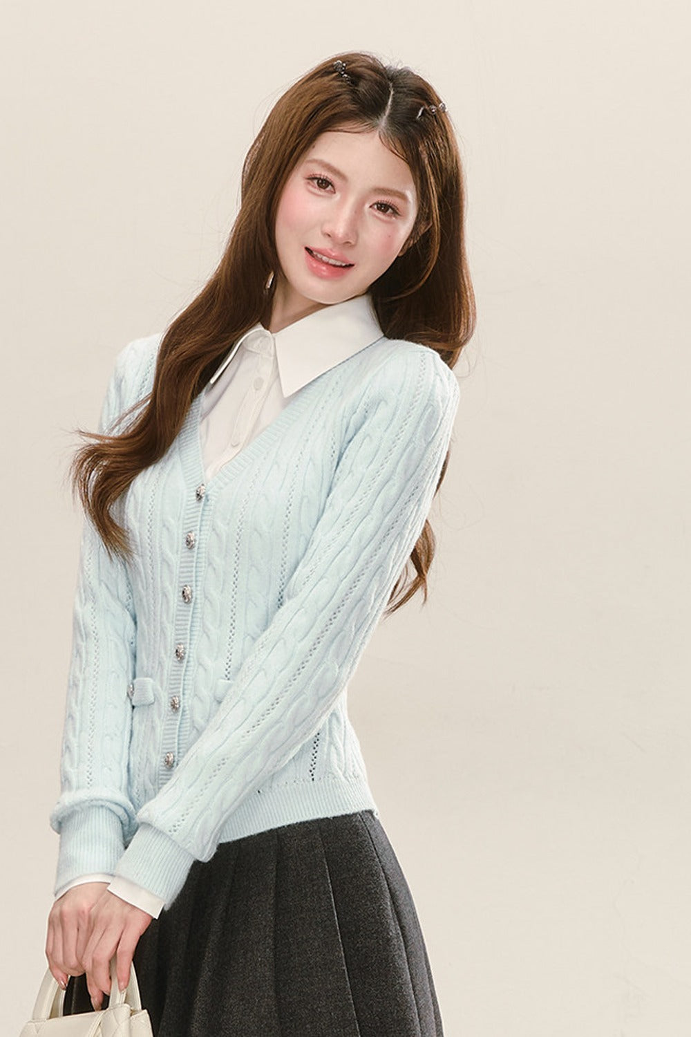 Cardigan in maglia con scollo a V in stile college