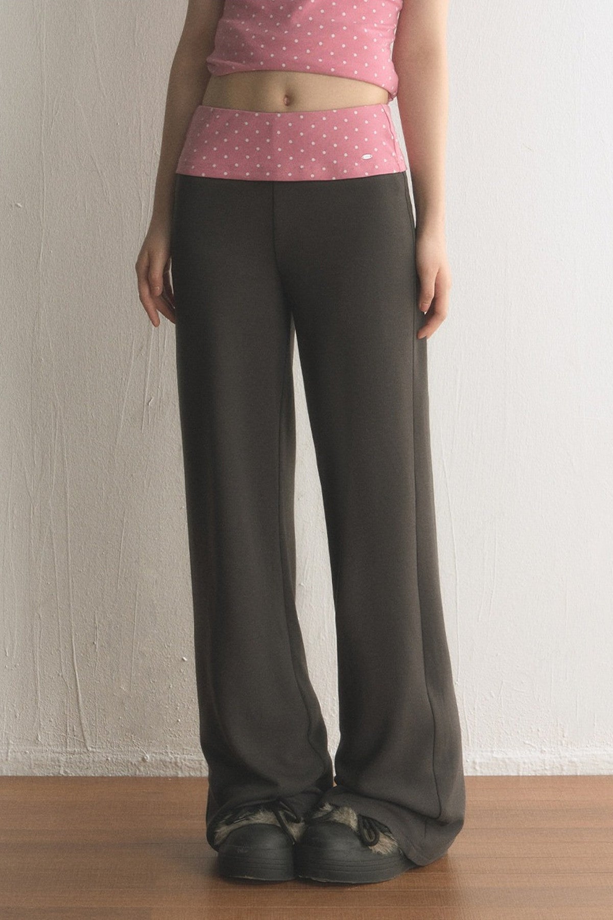 Low-Waist Polka Dot Waistband Flared Pants