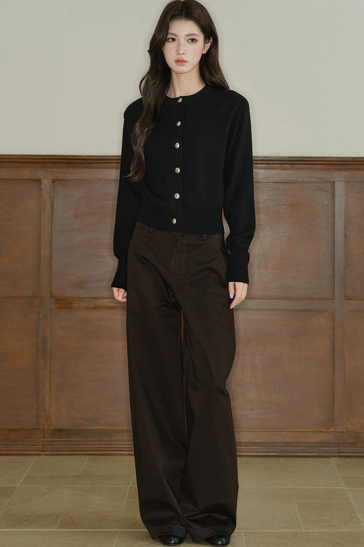 Pantalon taille basse à jambes larges