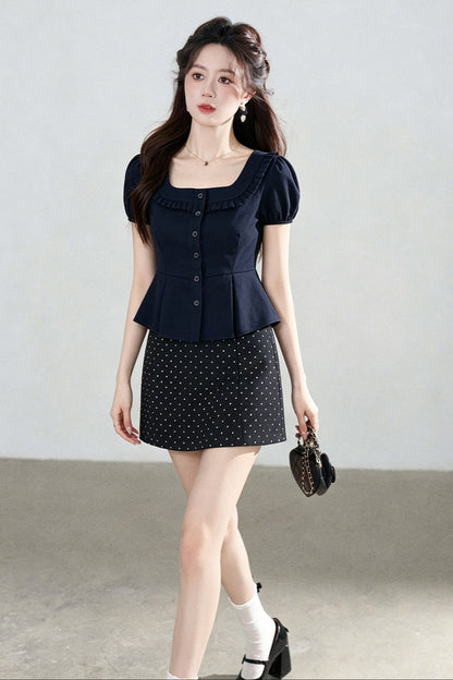 Ensemble chemise à manches courtes et jupe à pois