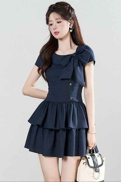 Marineblaues kariertes Sommerkleid