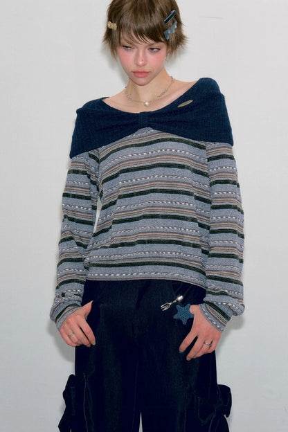 Maglietta in maglia a righe con fiocco verde