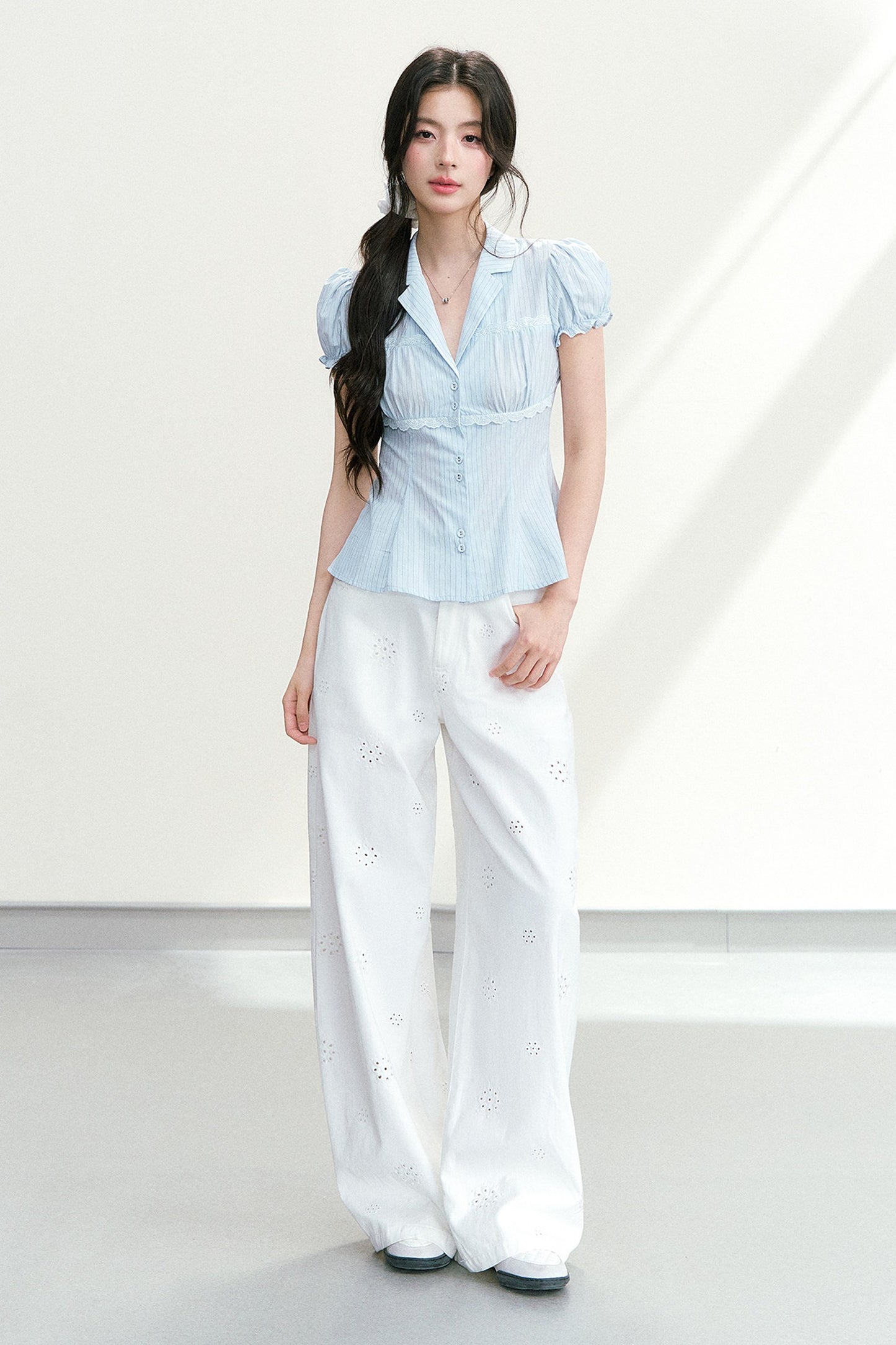 V-Neck Striped Waist-Cinching Short-Sleeved Shirt