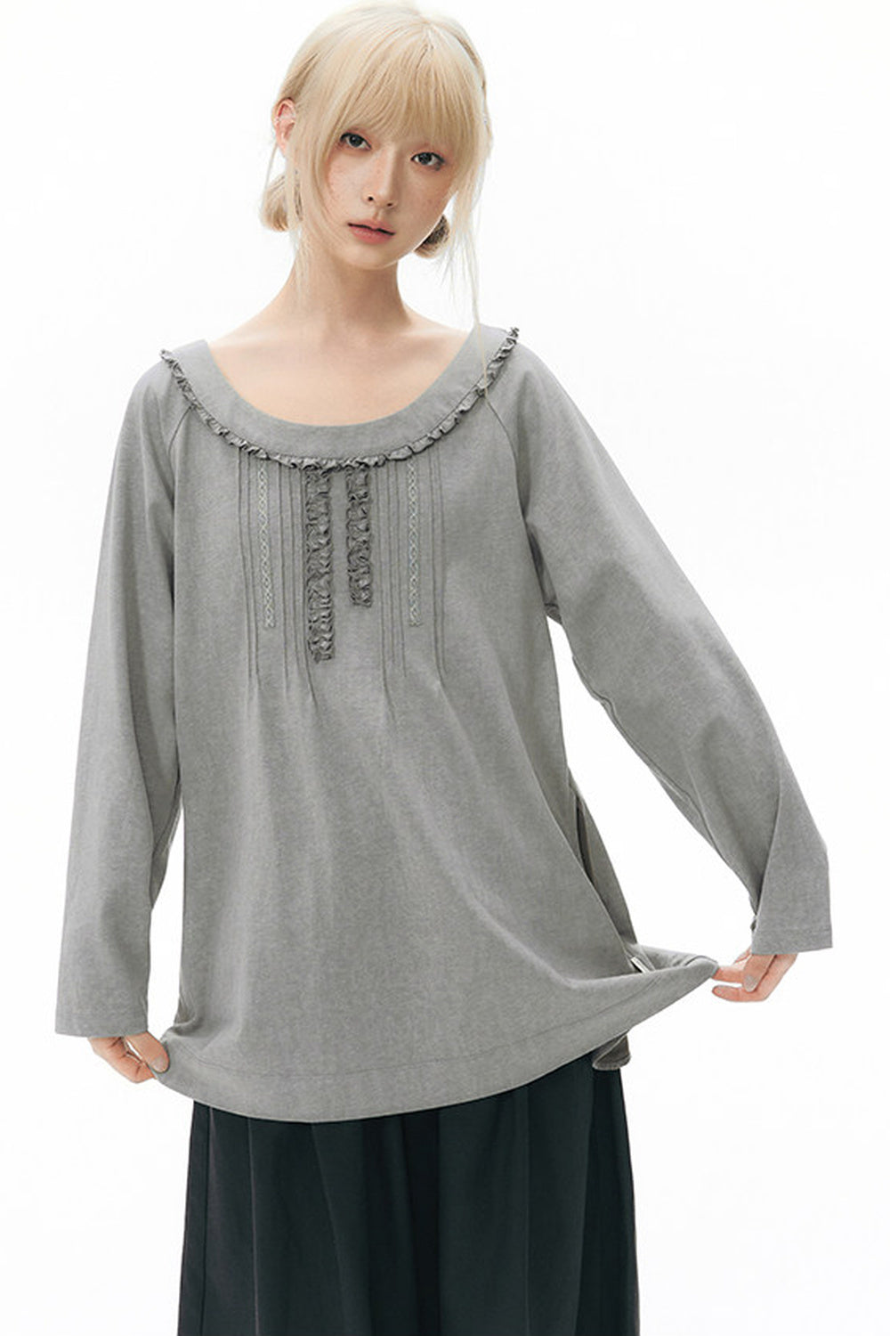 Front Chest Tuck Webbing Raglan Knit T-Shirt