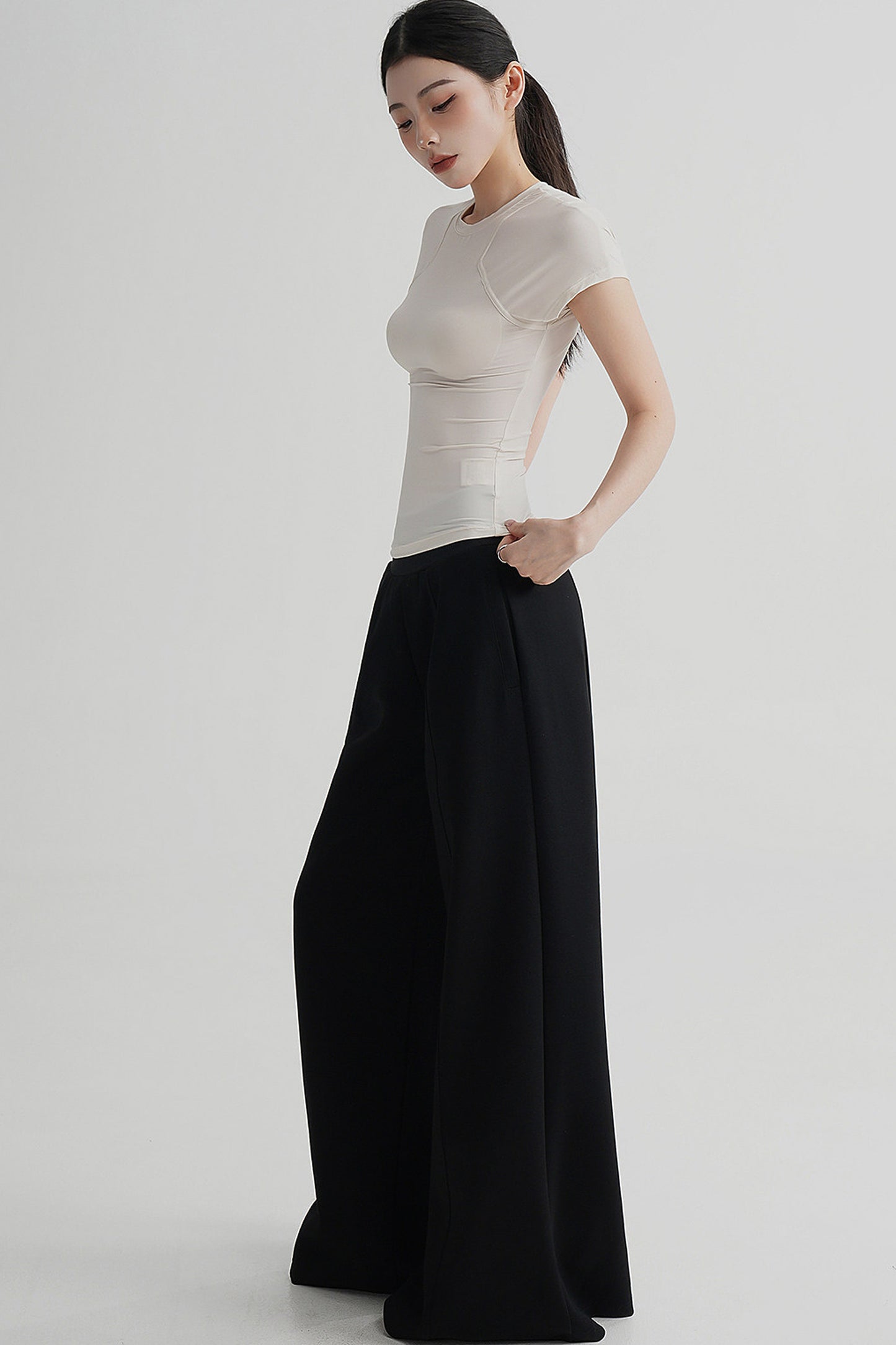 Pantaloni svasati eleganti a vita alta