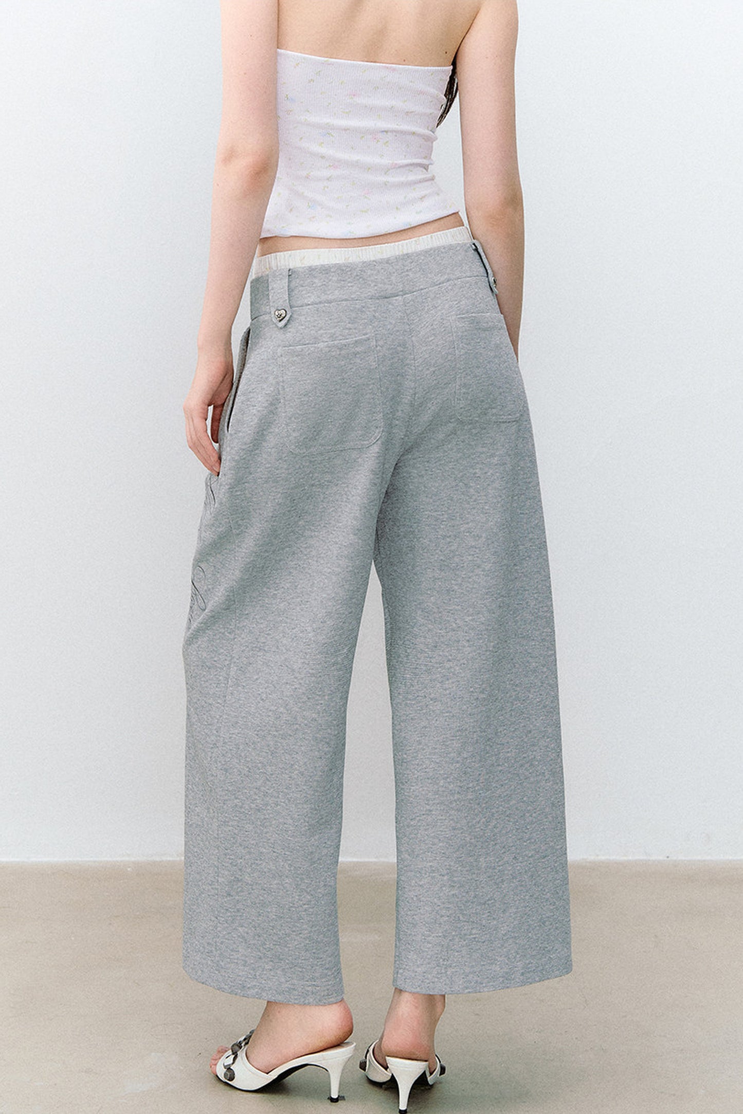 Conjunto de 3 piezas de sudadera con capucha cruzada y pantalones