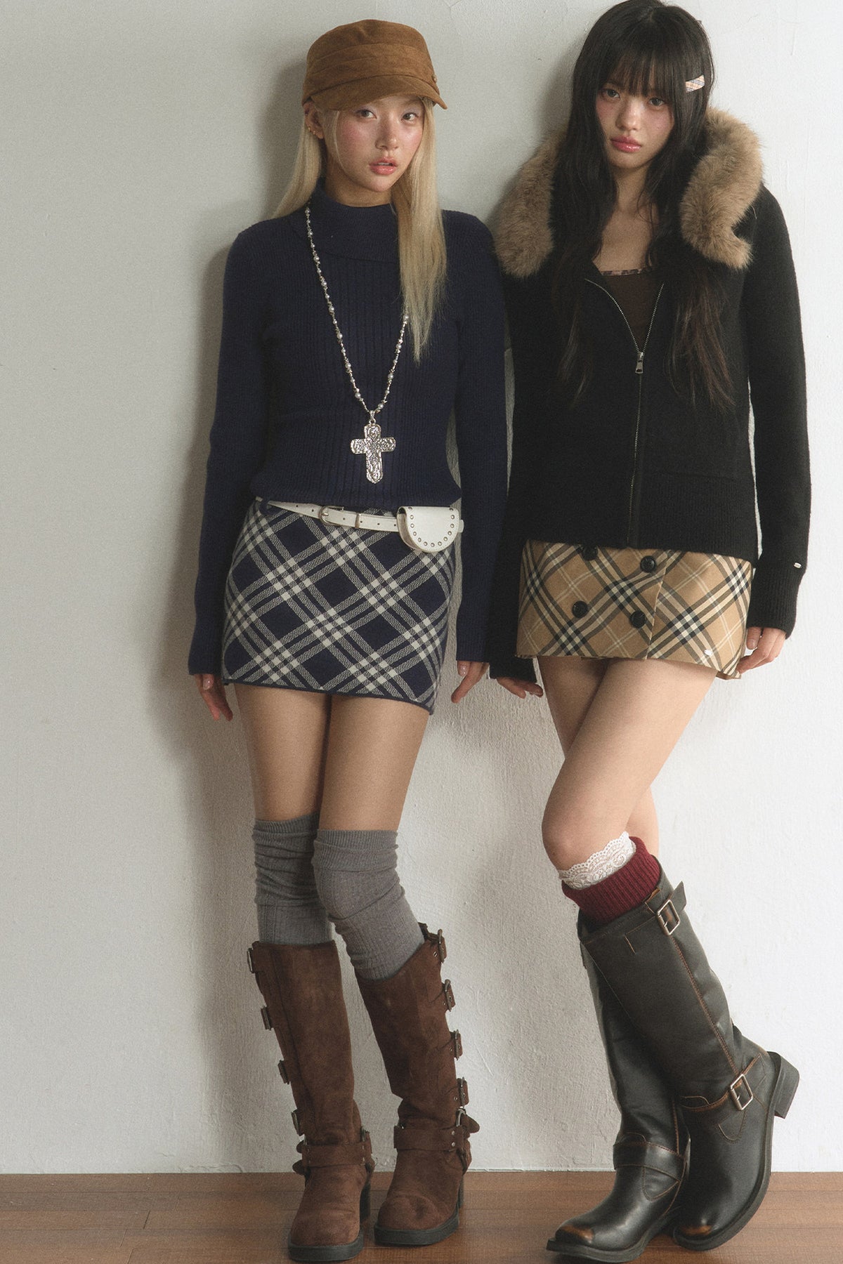 Große Strickjacke mit Pelzkapuze
