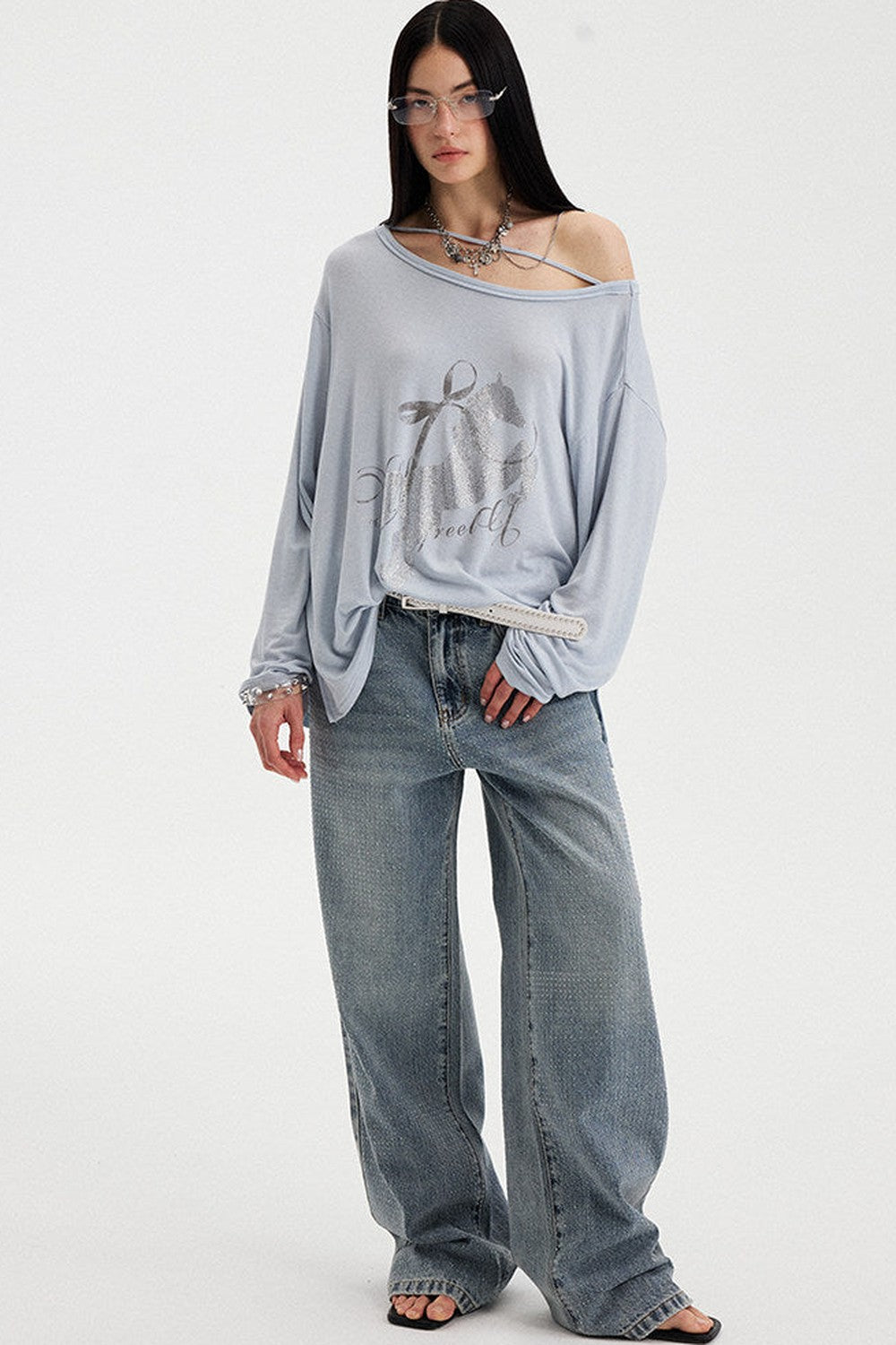Top con strass effetto distressed con spalle scoperte