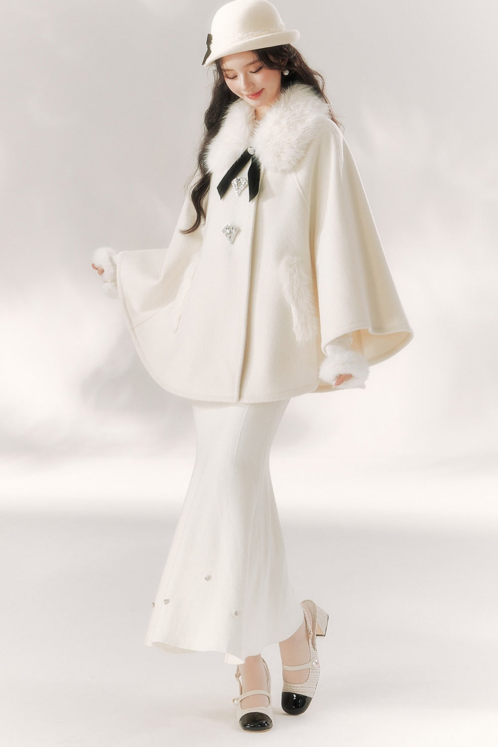 Luxurious Fur Collar Cape