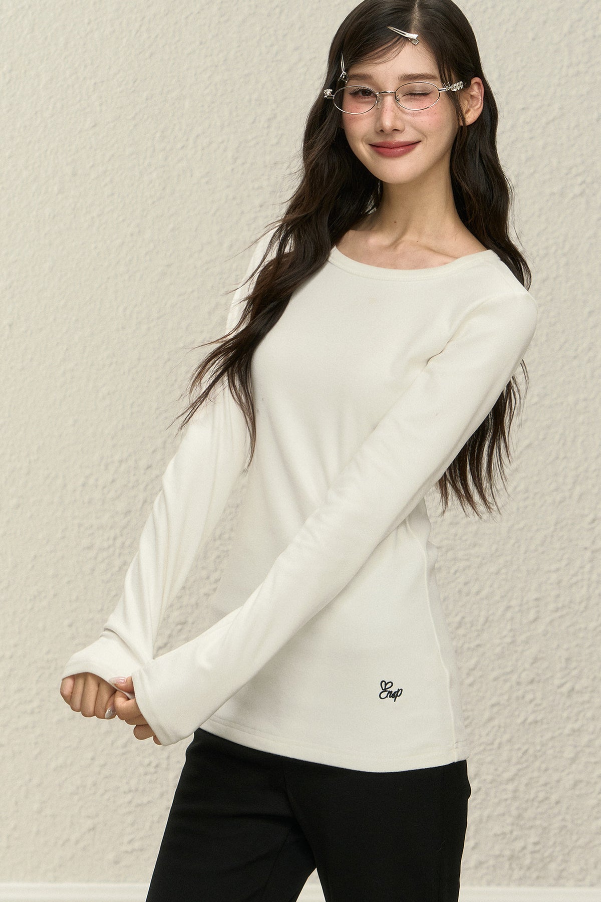 Embroidered Round Neck Long Sleeve Top