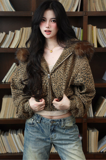 Giacca felpa con cappuccio leopardata, ampia e con spalle scese