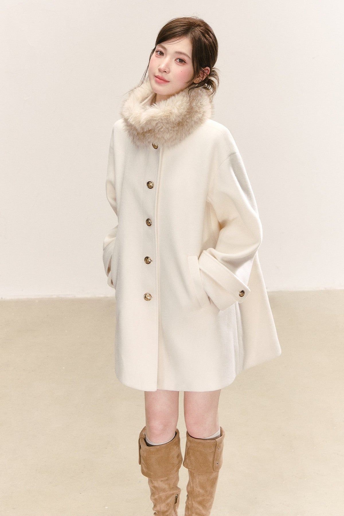 White Wool Blend Detachable Fur Collar Coat