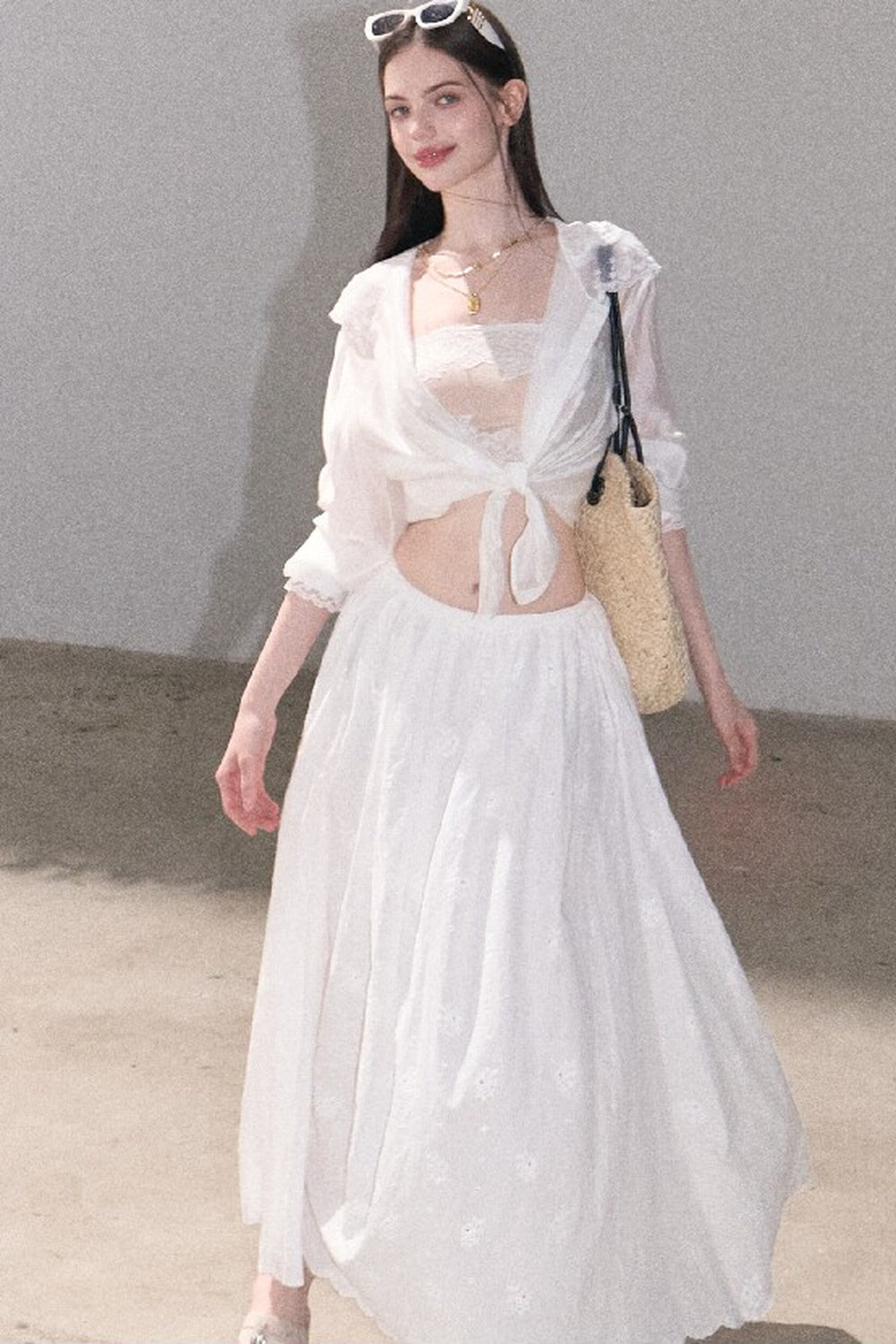 Ensemble haut et jupe en dentelle de coton à motif floral