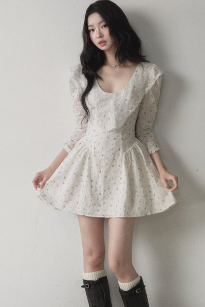 Small Floral Mid-Sleeve Dress