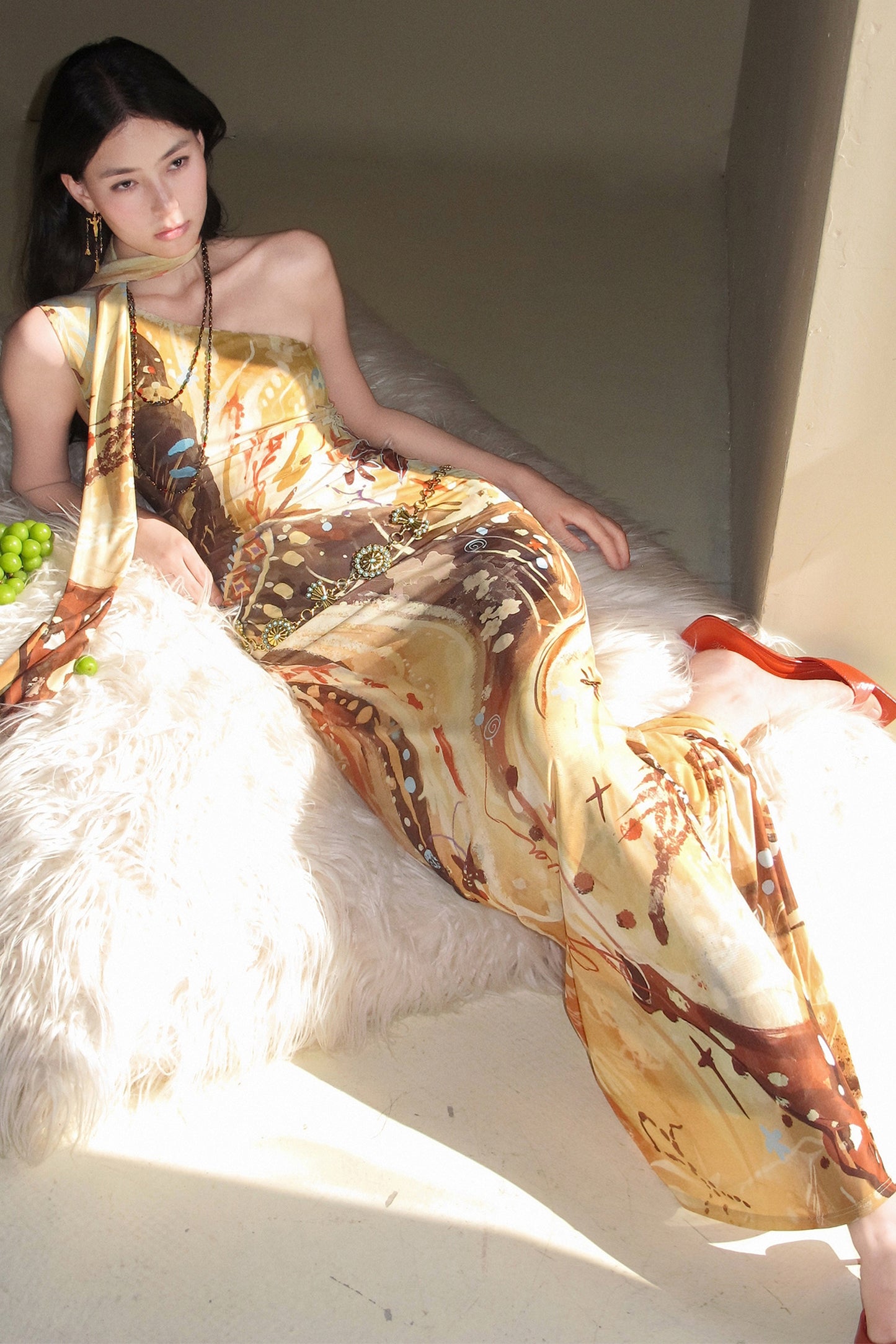 Vestido cola de pez dorado efecto atardecer